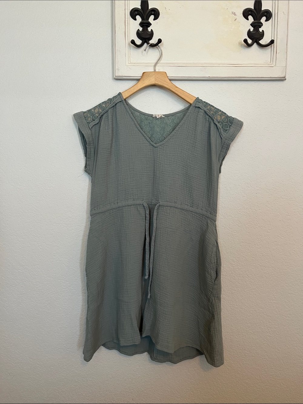 Hem & Thread Sage Green V-Neck Tie-Waist Tunic with Lace Shoulders